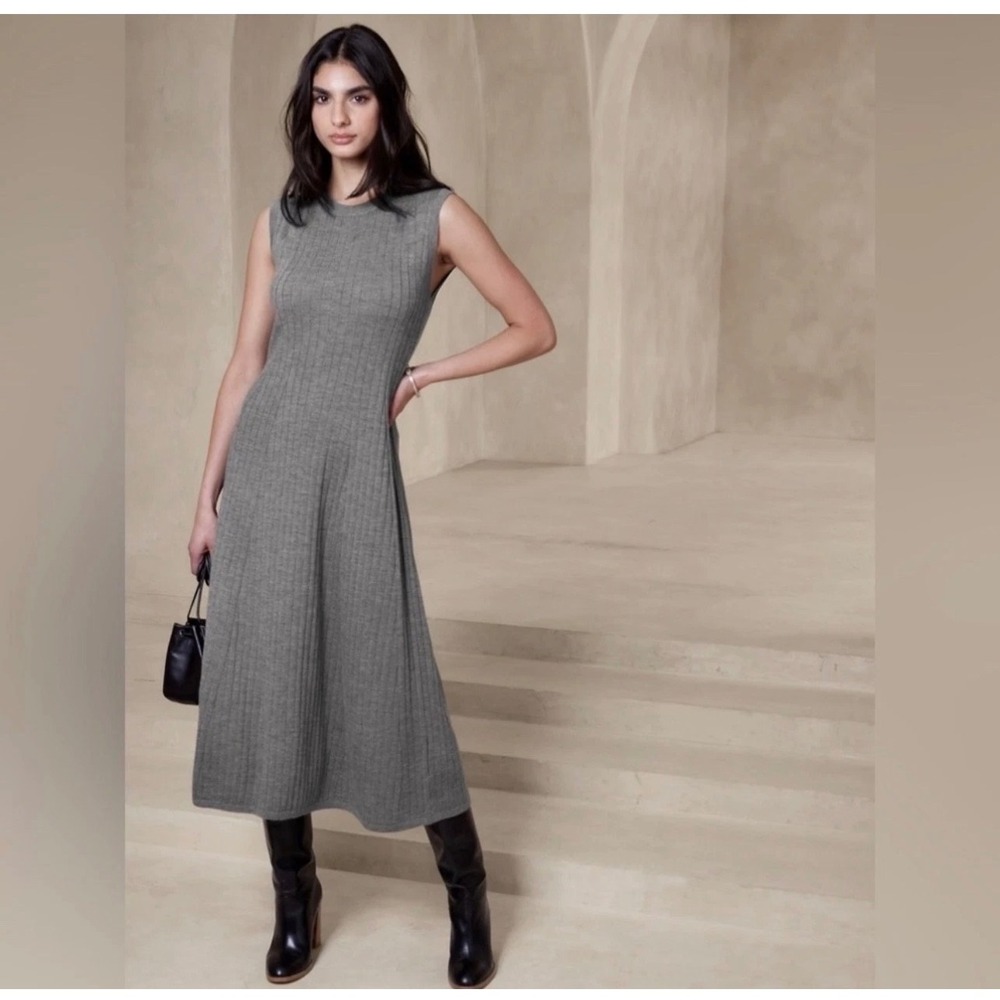 Banana Republic Andiamo 100% Fine Merino Wool‎ Ribbed Sleeveless Dress M Gray